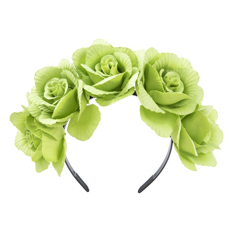 バラの花の冠を備えたカラフルなヘッドバンド